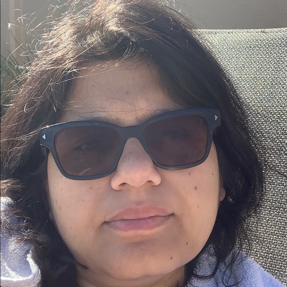 Meet your Posher, Deepa - Picture 1 of 1